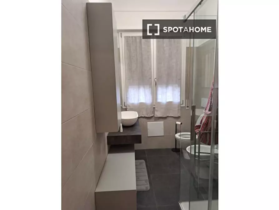 Immagine 18 di Camera condivisa in affitto  in Via Giuseppe Albini a Bologna