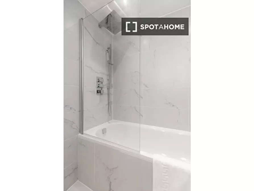 Immagine 18 di Appartamento in affitto  in Sussex Gardens a Paddington