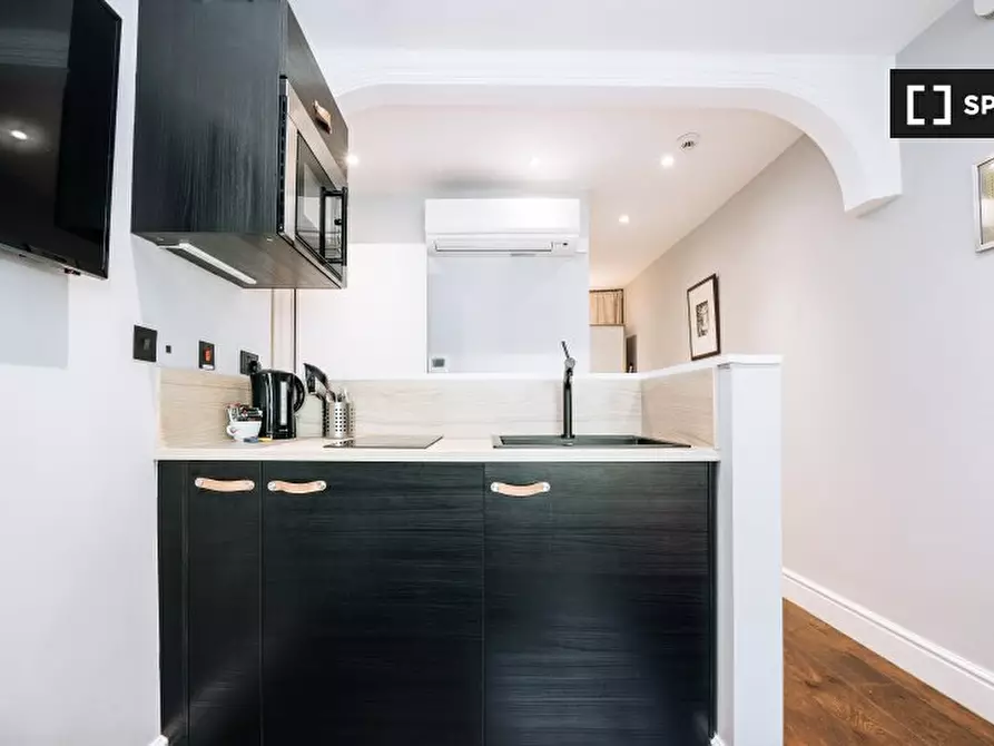 Immagine 5 di Appartamento in affitto  in Knaresborough Pl a Kensington