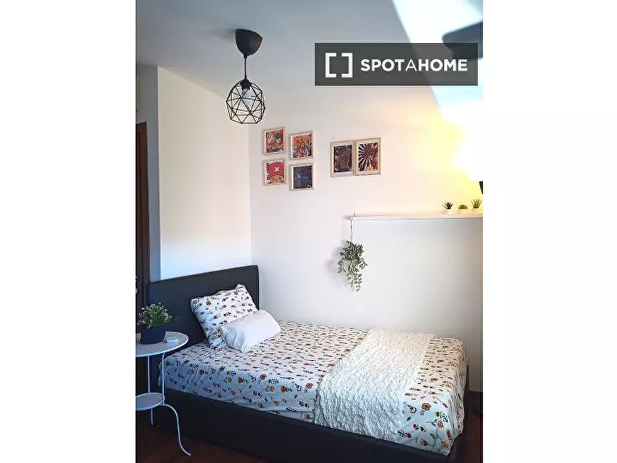 Immagine 6 di Camera condivisa in affitto  in Via Carlo Imbonati a Milano