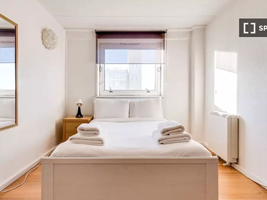 Immagine 19 di Appartamento in affitto  in Park Court a Wandsworth