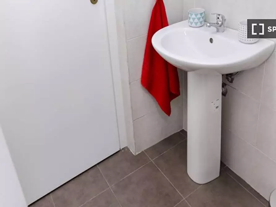 Immagine 15 di Camera condivisa in affitto  in Via San Vincenzo a Milano