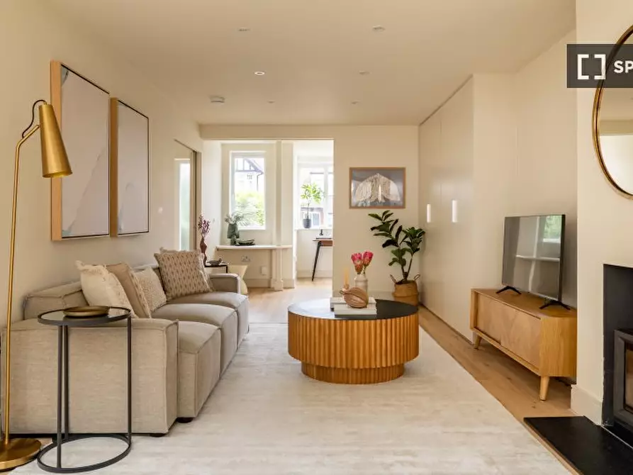 Immagine 16 di Appartamento in affitto  in Lyndhurst Avenue a Barnet