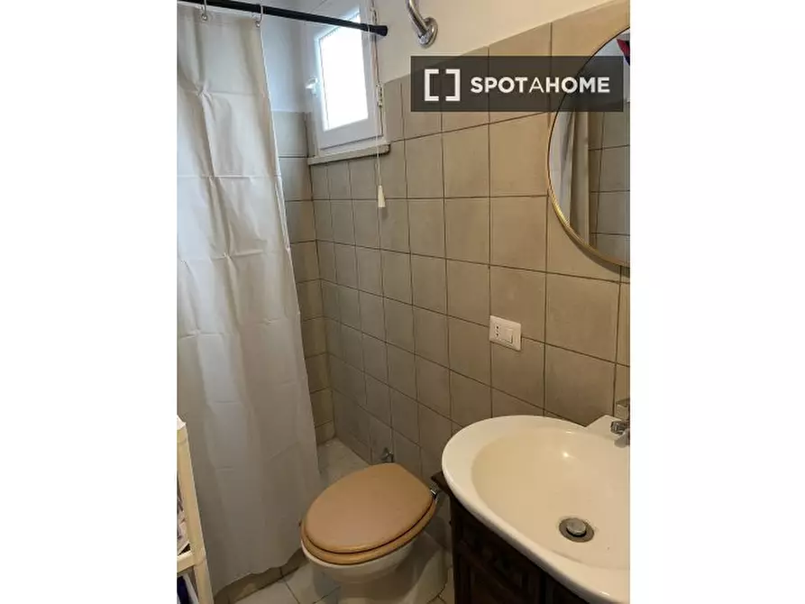 Immagine 7 di Appartamento in affitto  in Via del Mandrione a Roma