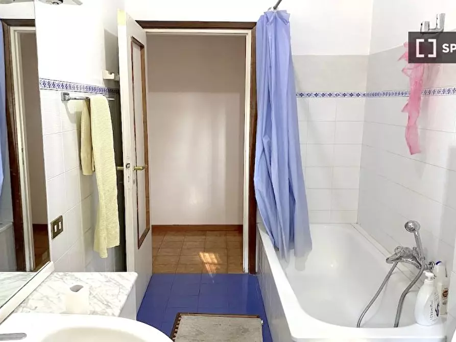 Immagine 14 di Camera condivisa in affitto  in Via Michelangelo Tilli a Roma
