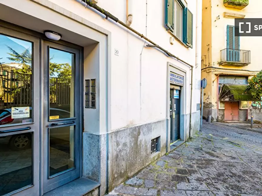 Immagine 17 di Appartamento in affitto  in Vico Lungo San Raffaele a Napoli