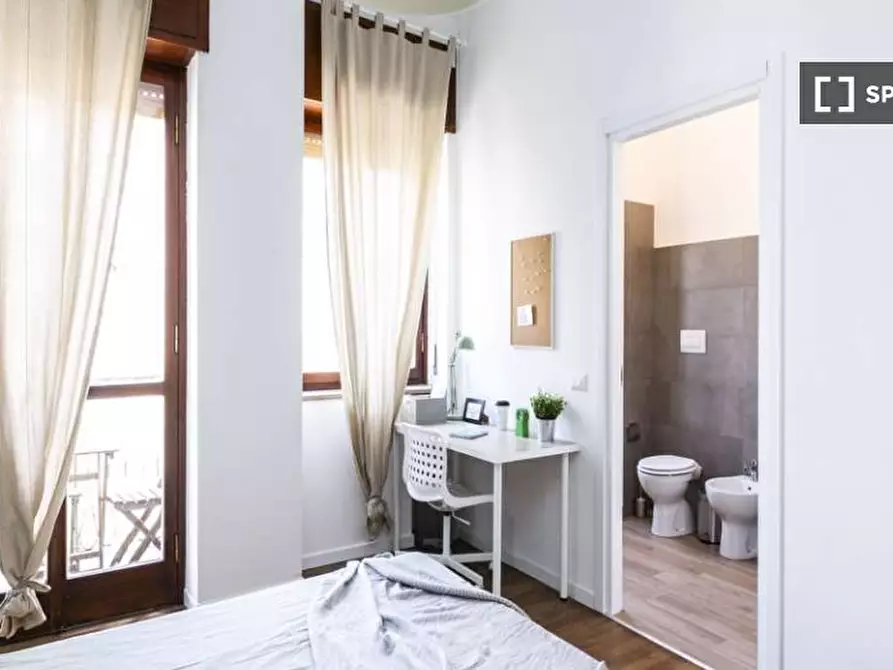 Immagine 5 di Camera condivisa in affitto  in Viale Beatrice D'Este a Milano