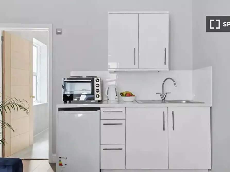 Immagine 5 di Ufficio in affitto  in Waverley Rd a Eltham