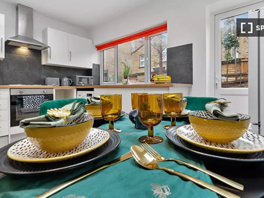 Immagine 14 di Appartamento in affitto  in Furley Rd a Camberwell