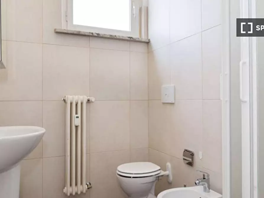 Immagine 16 di Camera condivisa in affitto  in Via Dei Salici Milan a Milano