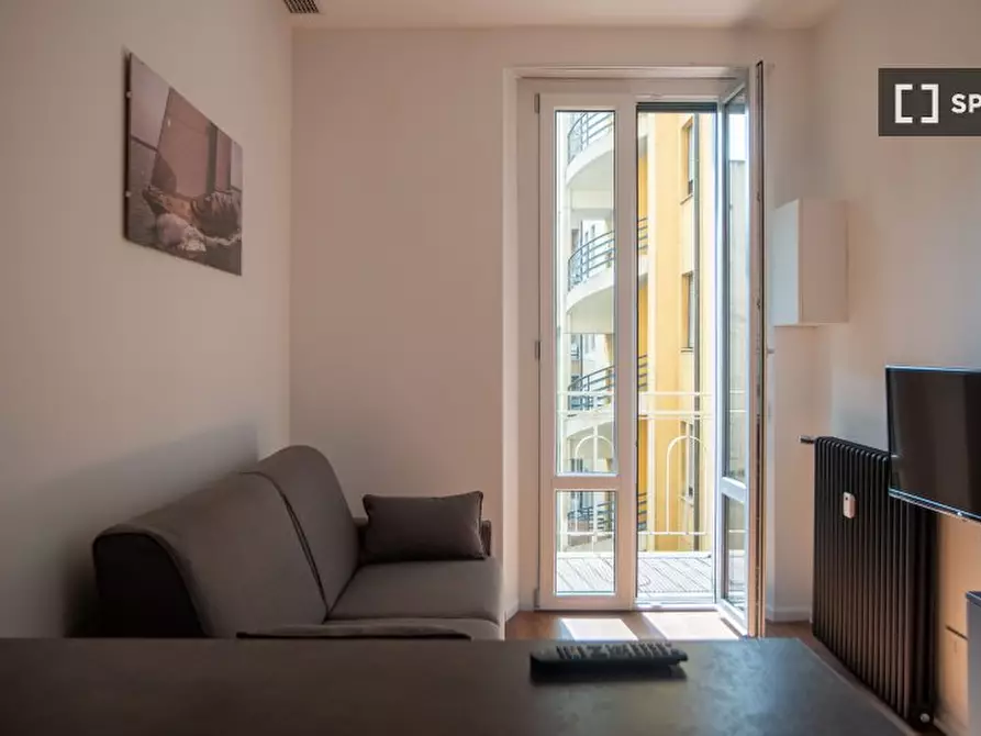 Immagine 19 di Appartamento in affitto  in Piazza Luigi di Savoia a Milano
