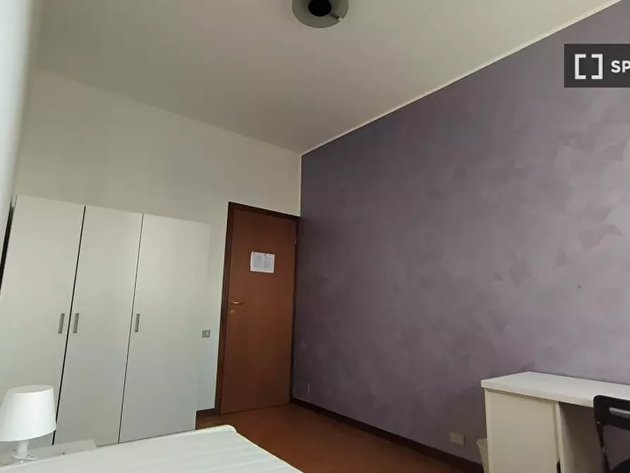 Immagine 3 di Camera condivisa in affitto  in Via Marco Polo a Corsico