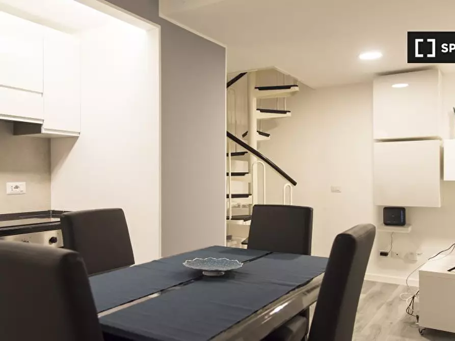 Immagine 13 di Appartamento in affitto  in Via Ariberto a Milano