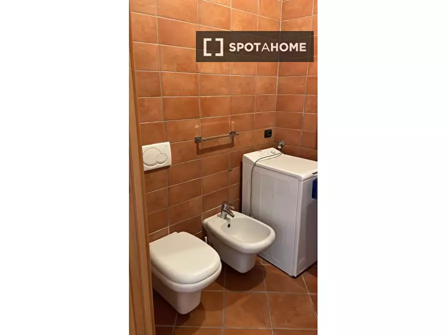 Immagine 19 di Camera condivisa in affitto  in Via Giuseppe Meda a Milano