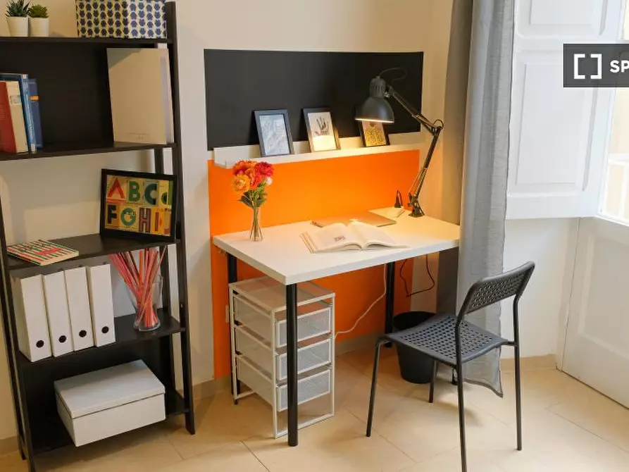 Immagine 5 di Camera condivisa in affitto  in Via Francesco Saverio Correra int. 15 a Napoli