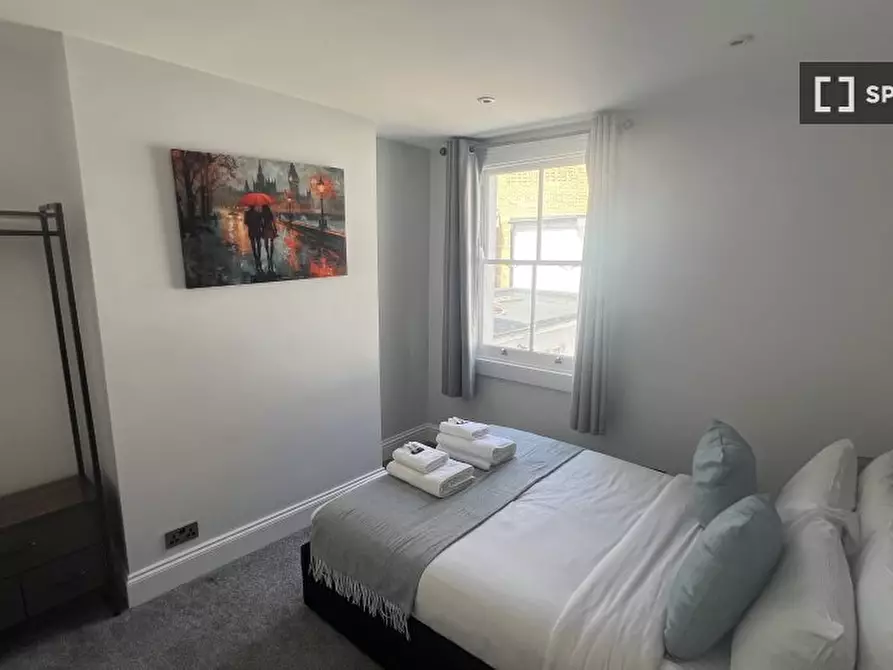 Immagine 2 di Appartamento in affitto  in Mill Hill Road a Ealing