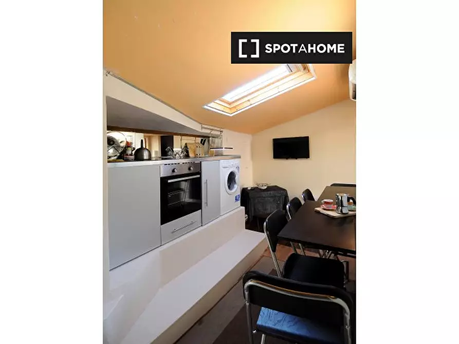 Immagine 6 di Appartamento in affitto  in Lungarno Amerigo Vespucci a Firenze