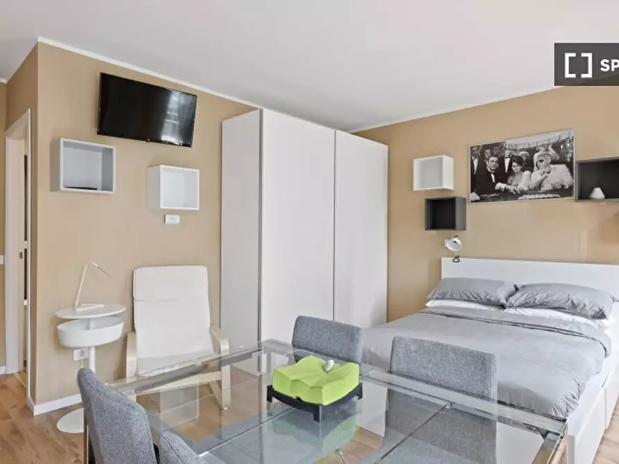 Immagine 3 di Ufficio in affitto  in Via Isaac Newton/B a Milano