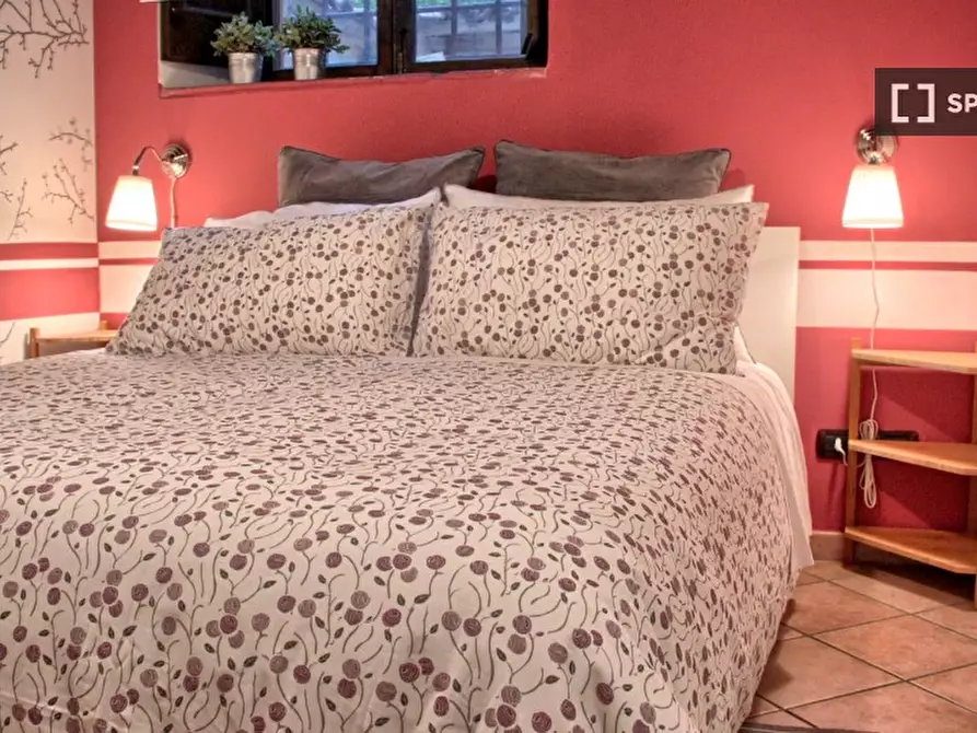 Immagine 9 di Appartamento in affitto  in Via di S. Martino Ai Monti a Roma