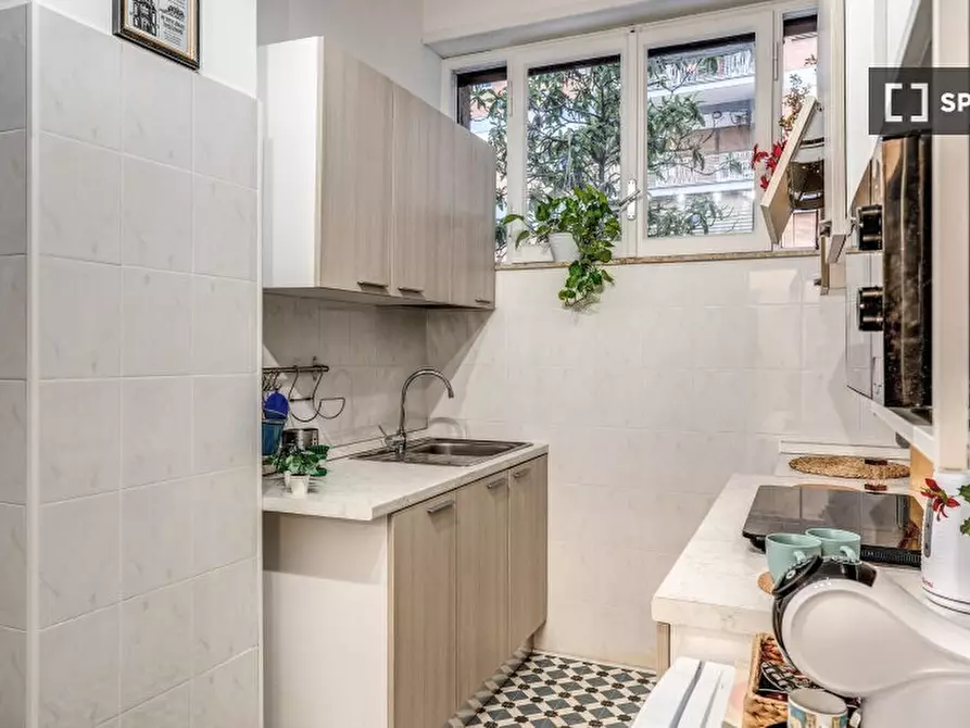 Immagine 12 di Appartamento in affitto  in Via Vestricio Spurinna a Roma