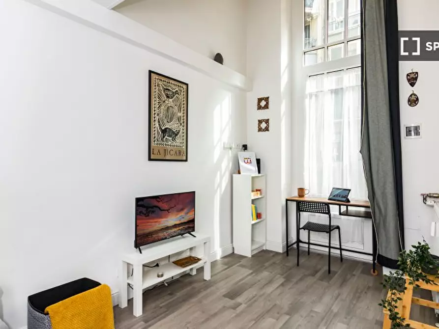 Immagine 1 di Appartamento in affitto  in Via Santa Giulia a Torino