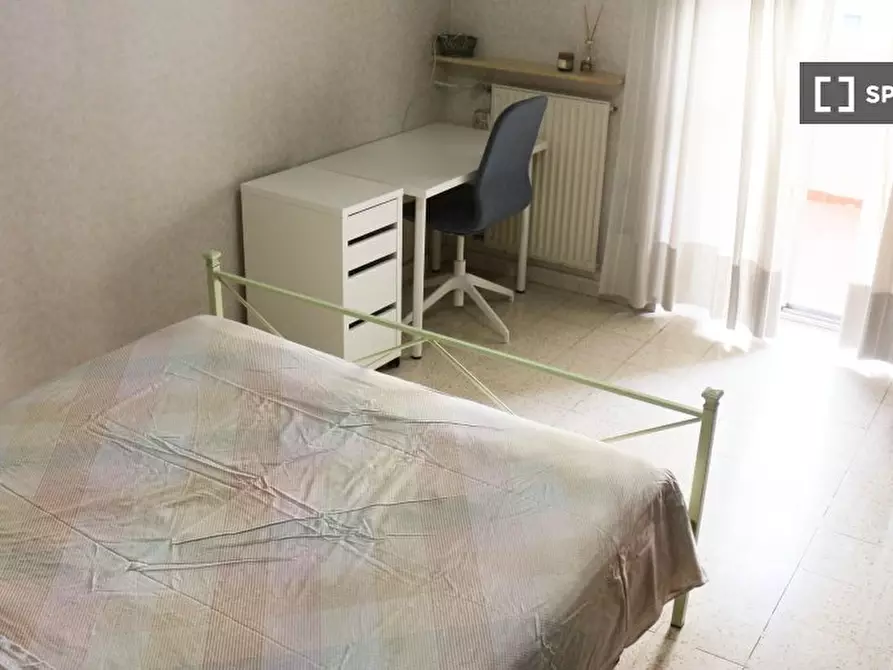 Immagine 2 di Camera condivisa in affitto  in Via Giuseppe de Robertis, 00143 Roma RM, Italy a Roma