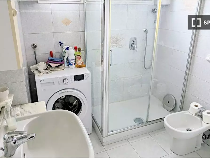 Immagine 8 di Camera condivisa in affitto  in Via Privata Belgirate a Milano