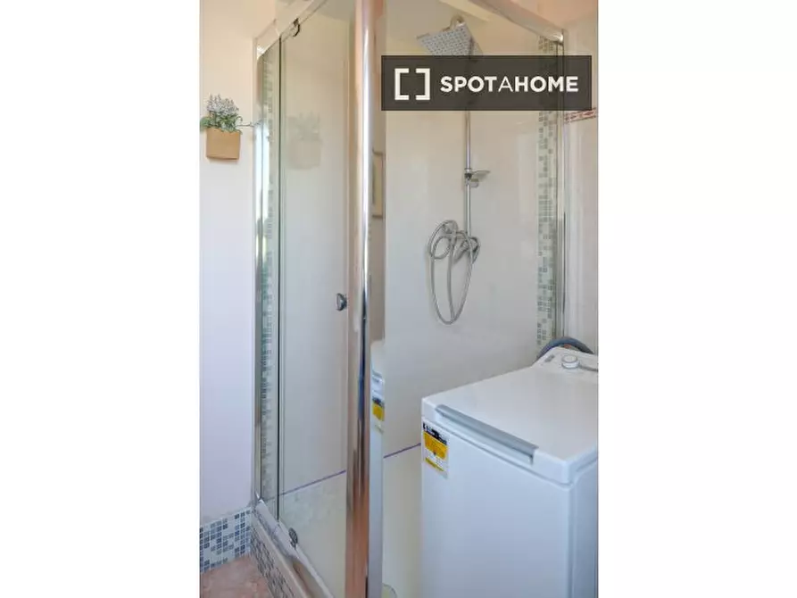 Immagine 11 di Appartamento in affitto  in Via dei Bichi a Roma