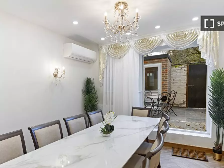 Immagine 9 di Appartamento in affitto  in Stonebridge Rd a Tottenham