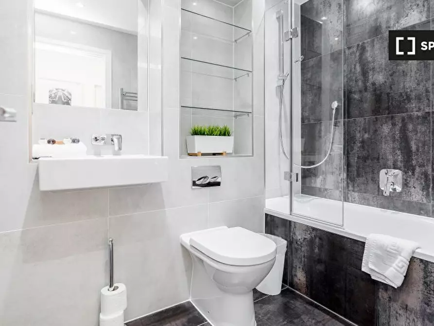 Immagine 5 di Appartamento in affitto  in Ealing Green a Ealing