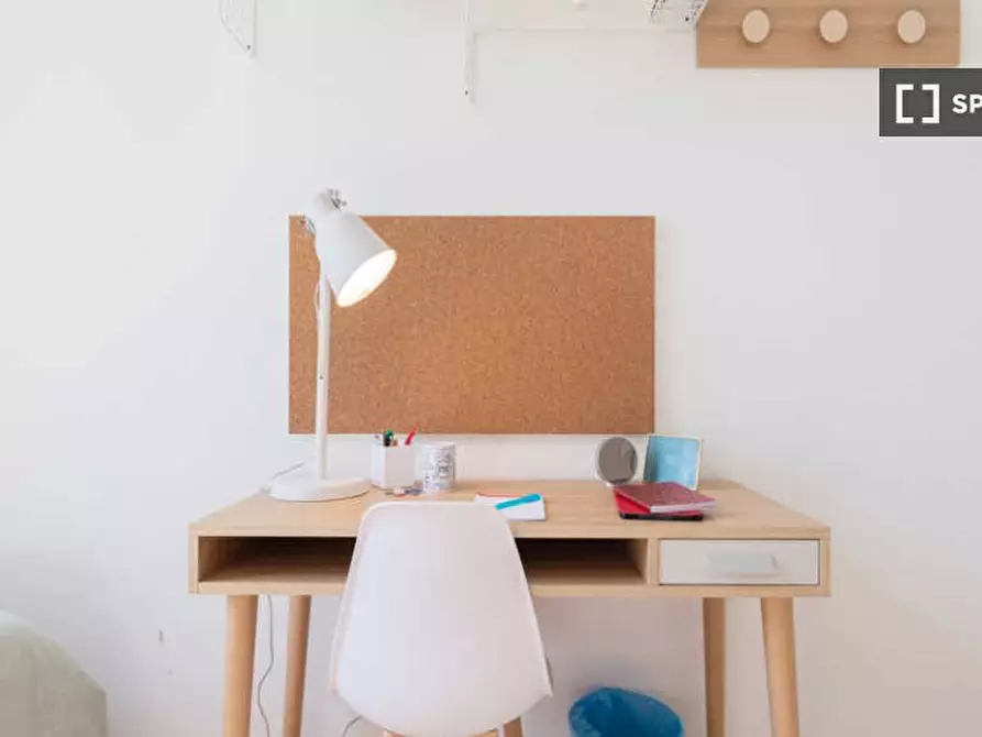 Immagine 11 di Camera condivisa in affitto  in Via Padova a Torino