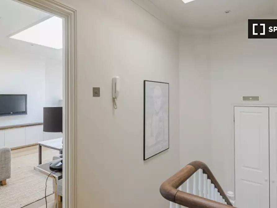 Immagine 5 di Appartamento in affitto  in flat a Hammersmith