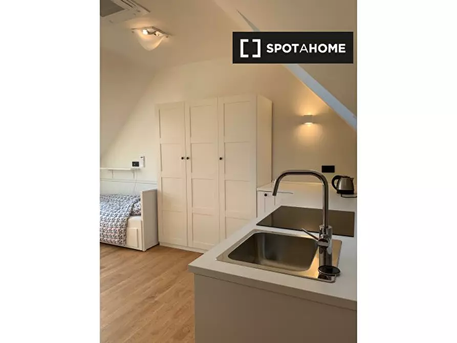 Immagine 6 di Ufficio in affitto  in Via Simone Stratico a Milano