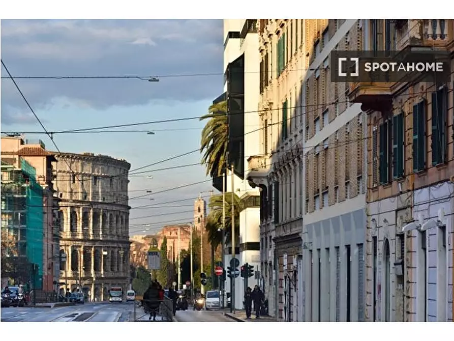 Immagine 9 di Appartamento in affitto  in Via Labicana a Roma