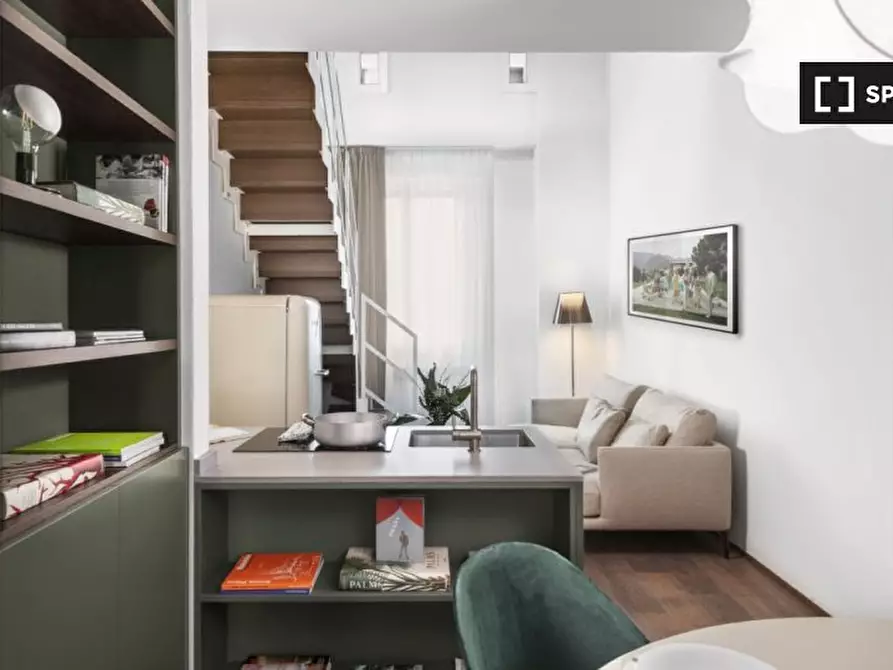 Immagine 5 di Appartamento in affitto  in Via Camillo Cavour a Firenze