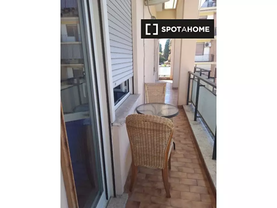 Immagine 3 di Camera condivisa in affitto  in Viale dei Quattro Venti a Roma