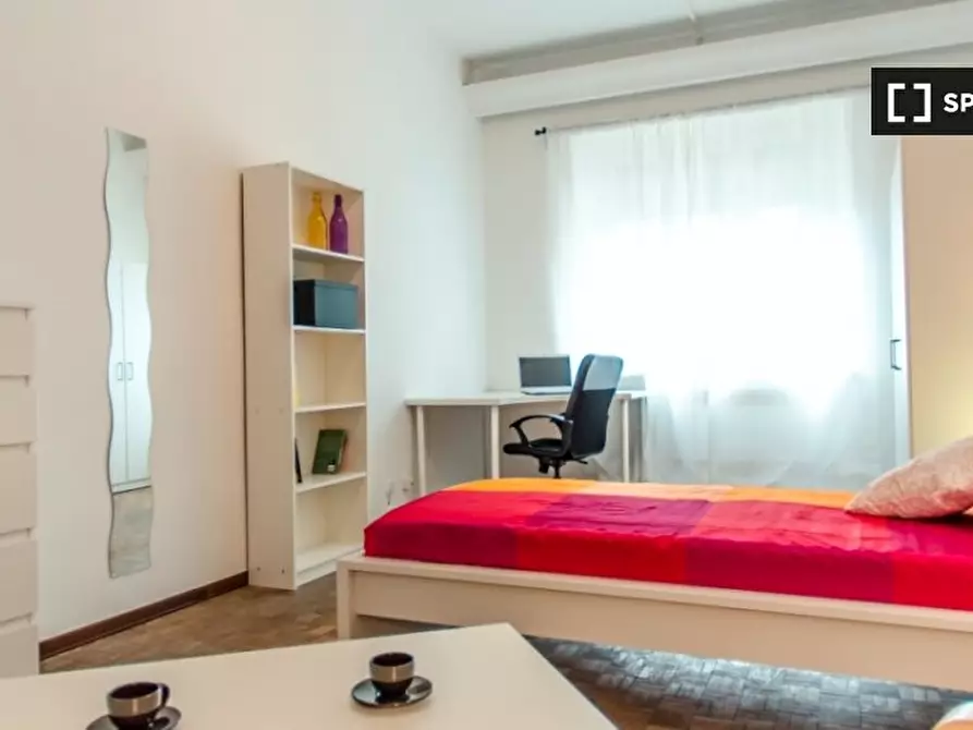 Immagine 3 di Camera condivisa in affitto  in Corso Sebastopoli a Torino