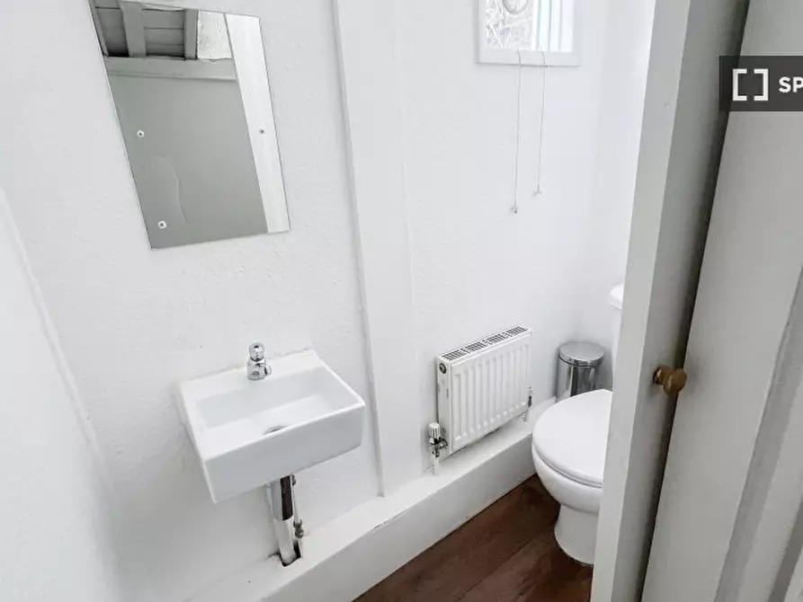 Immagine 8 di Appartamento in affitto  in A Long Ln a Islington
