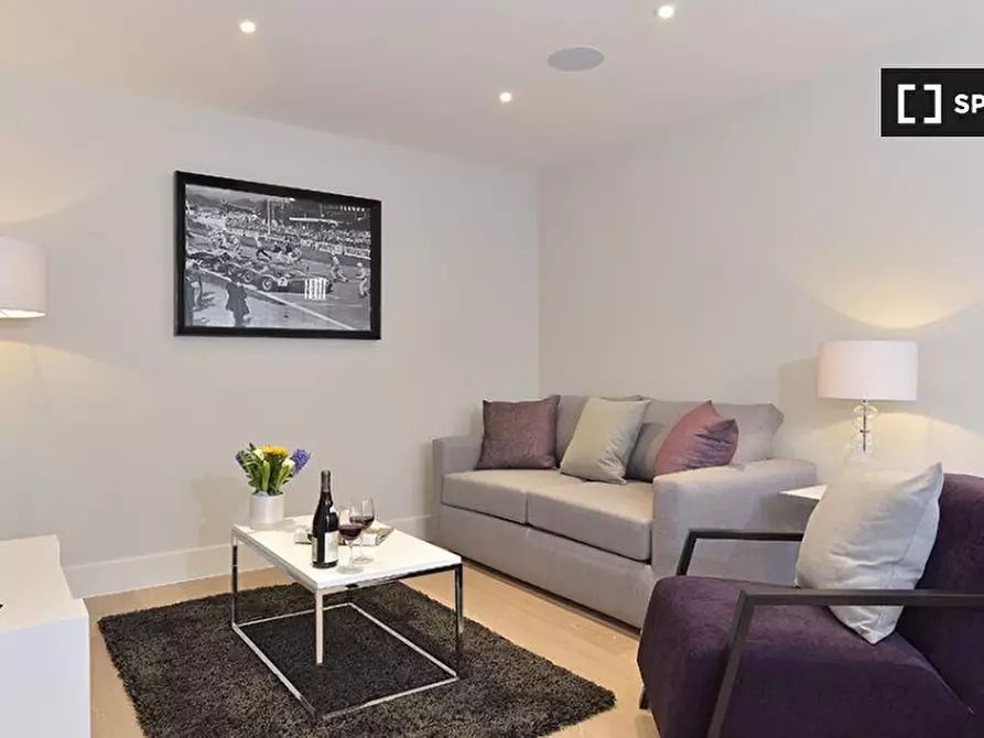 Immagine 2 di Appartamento in affitto  in Sudrey St a Camberwell