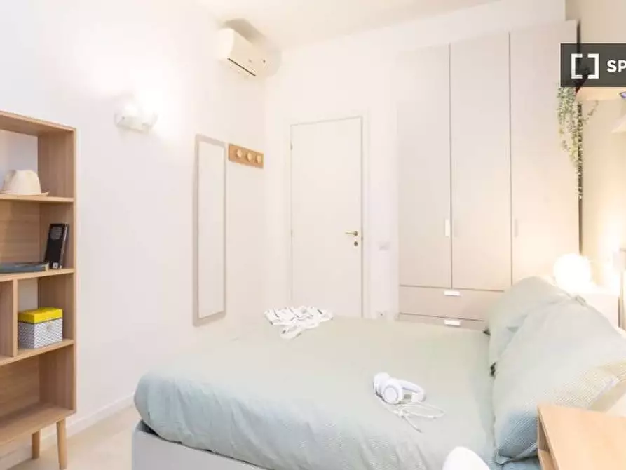 Immagine 8 di Camera condivisa in affitto  in Via Salasco a Milano