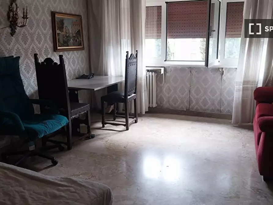 Immagine 1 di Camera condivisa in affitto  in Via Emilio Draconzio a Roma