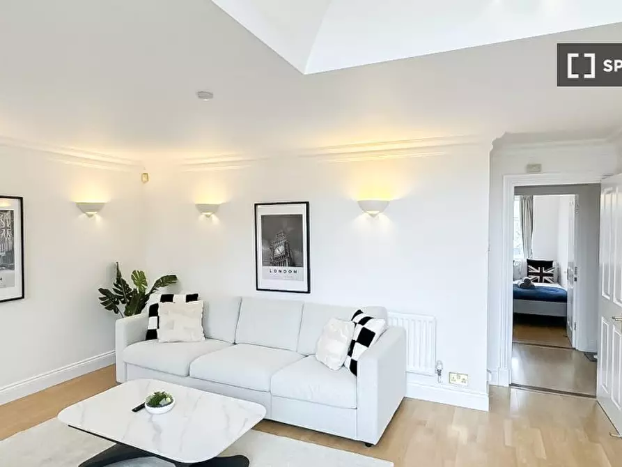 Immagine 3 di Appartamento in affitto  in Drake Court a Camberwell