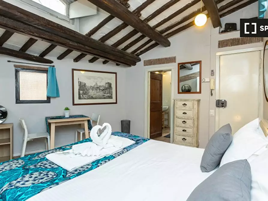 Immagine 10 di Appartamento in affitto  in Vicolo della Cancelleria a Roma