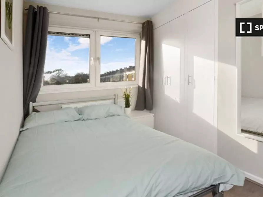 Immagine 10 di Camera condivisa in affitto  in Candy St a Poplar