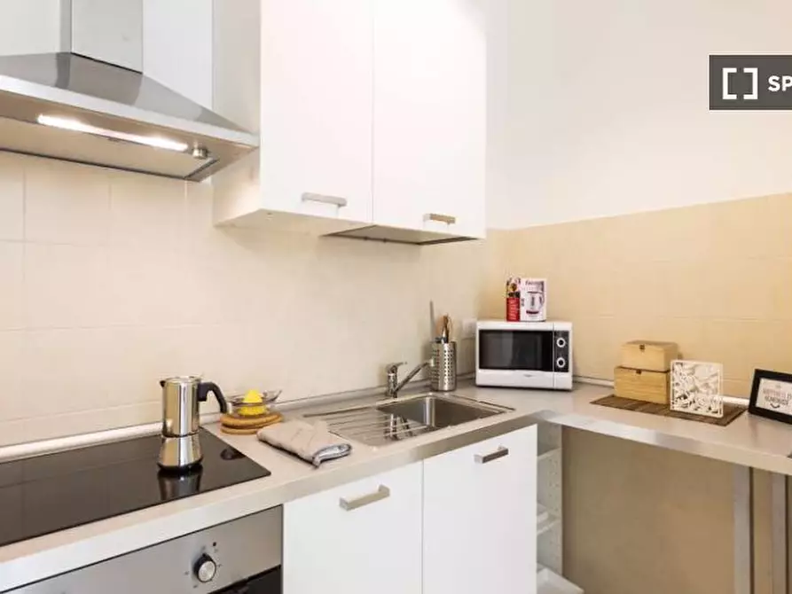 Immagine 17 di Camera condivisa in affitto  in Via Gardone a Milano