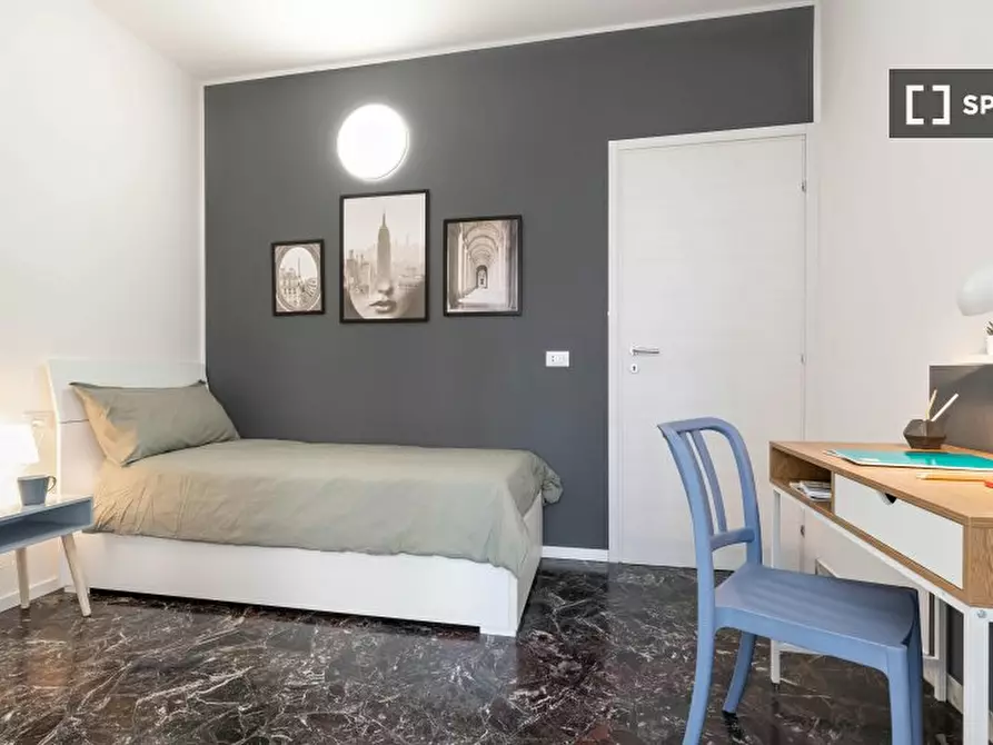 Immagine 2 di Camera condivisa in affitto  in Via Curzola a Padova