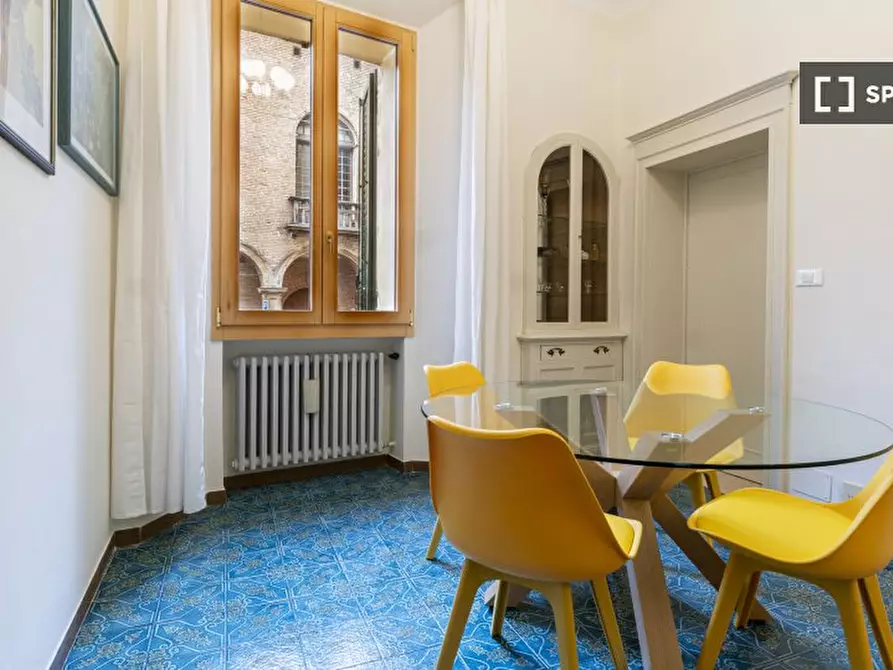 Immagine 14 di Appartamento in affitto  in Via Castiglione a Bologna