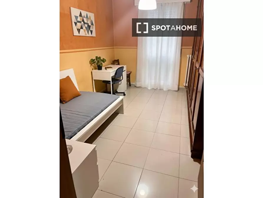 Immagine 4 di Camera condivisa in affitto  in Ugo Betti a Milano