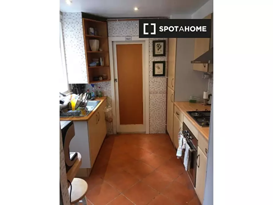 Immagine 4 di Camera condivisa in affitto  in Mafeking Ave a East Ham