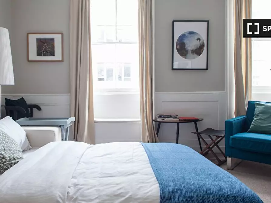 Immagine 1 di Ufficio in affitto  in Windmill St a Camden Town